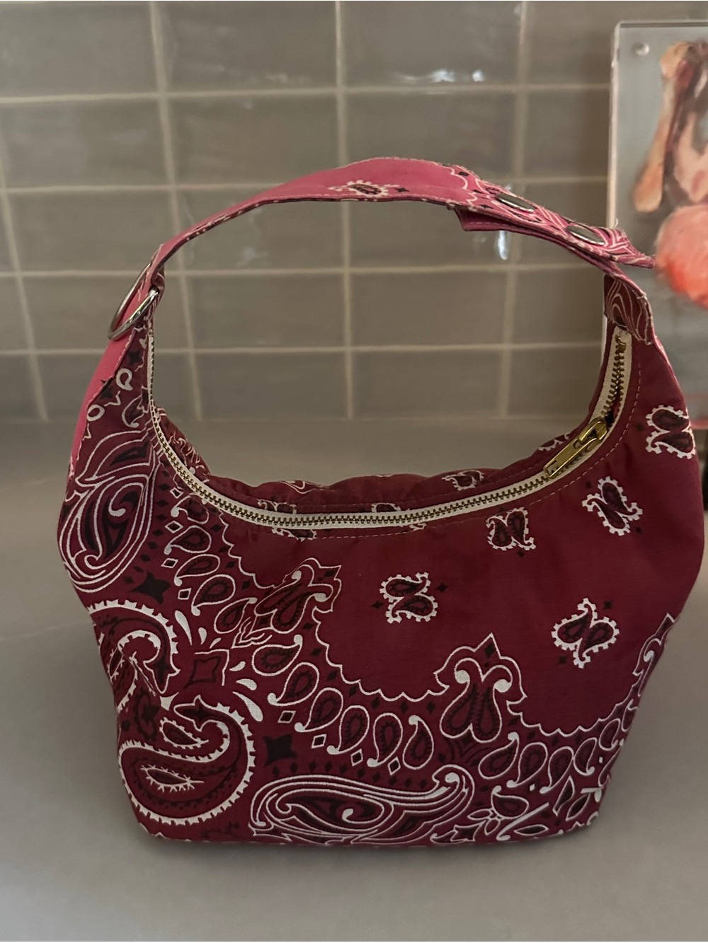 Call it by your name Bandana-Print Small Shoulder Bag in Burgundy - Picture 3 of 4